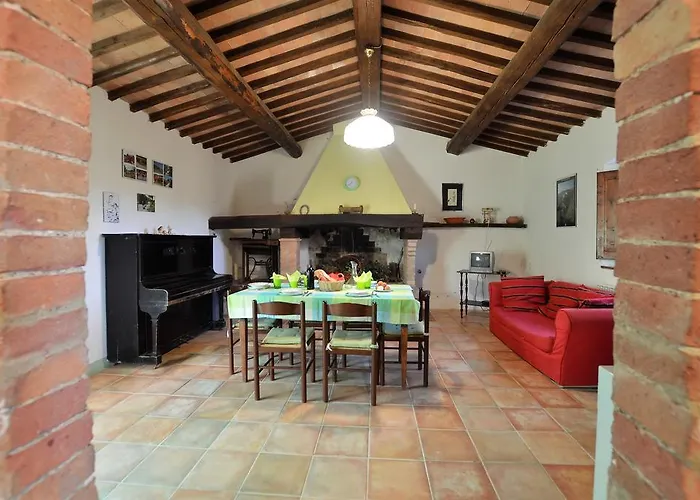 波迪尔特里姆里尼酒店 农家乐 *